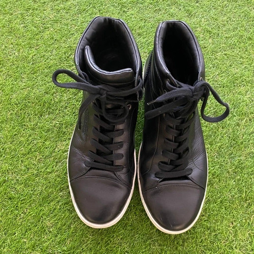 Scarpe indossate tiziano - scarpe,